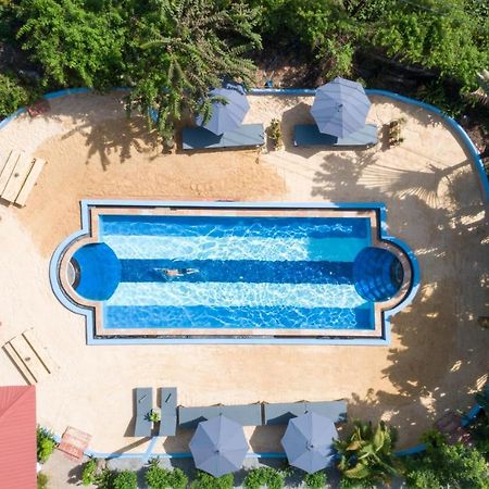 Barefoot Backpacker Resort เสียมราฐ ภายนอก รูปภาพ