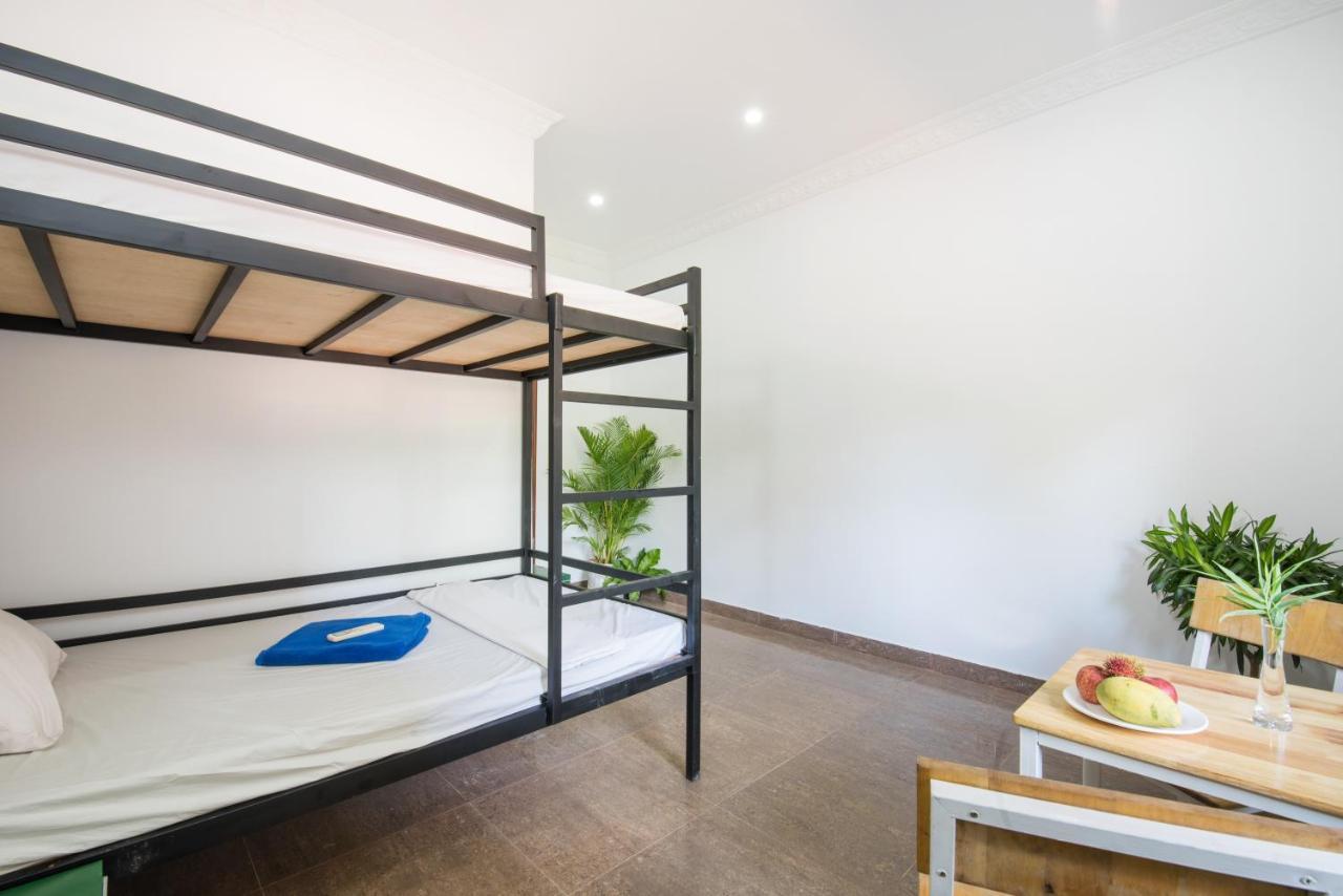 Barefoot Backpacker Resort เสียมราฐ ภายนอก รูปภาพ