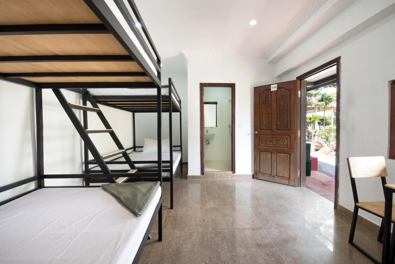 Barefoot Backpacker Resort เสียมราฐ ภายนอก รูปภาพ