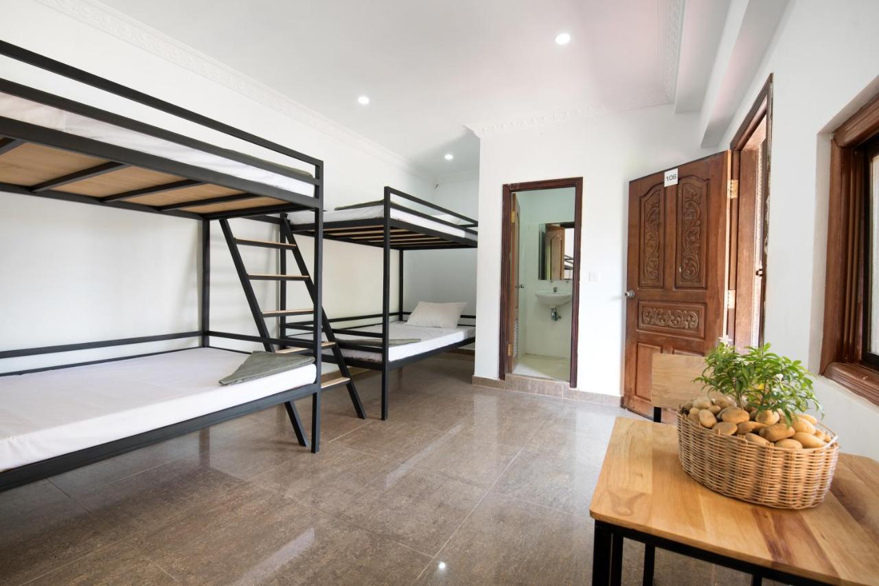Barefoot Backpacker Resort เสียมราฐ ภายนอก รูปภาพ