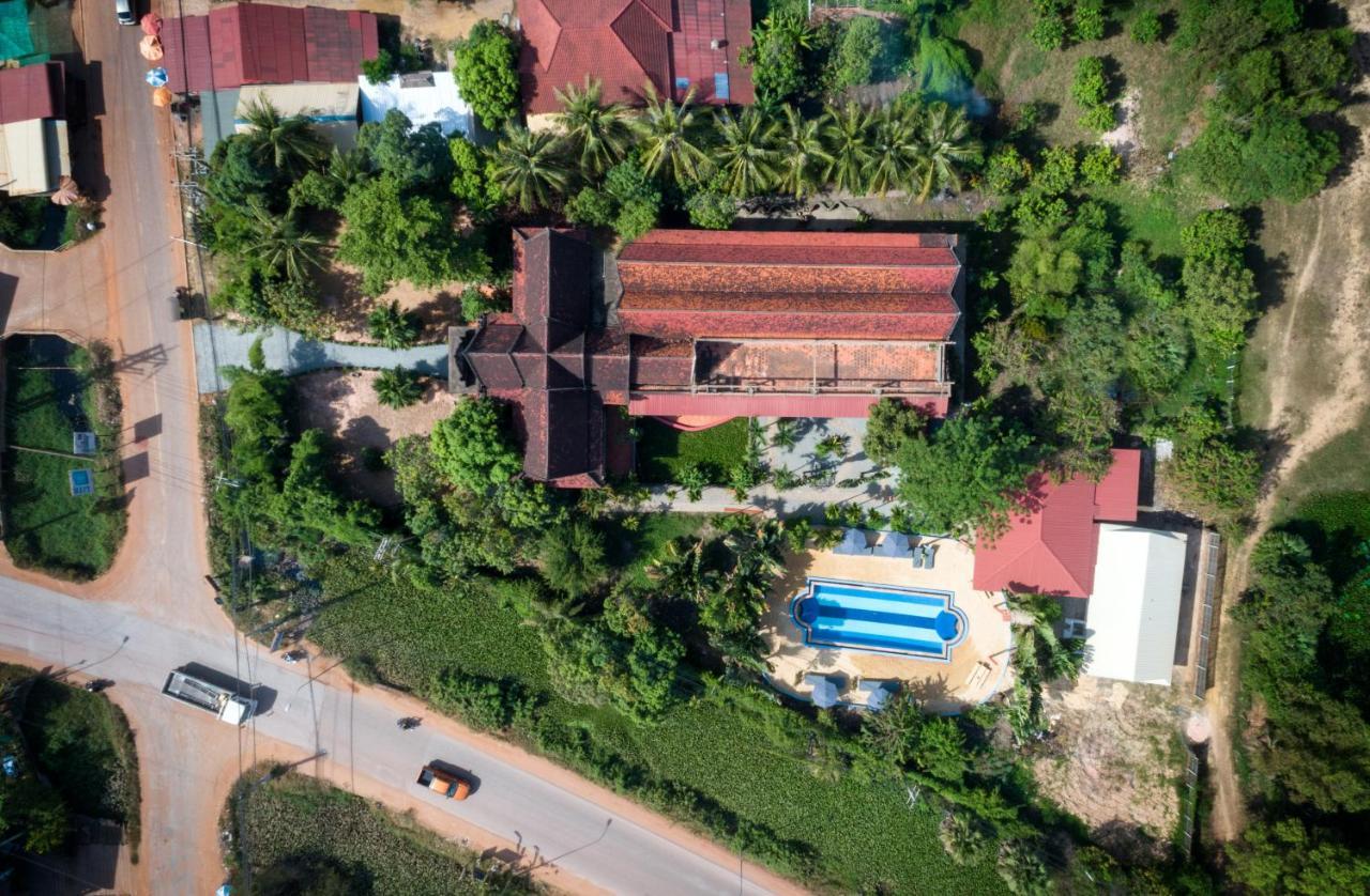 Barefoot Backpacker Resort เสียมราฐ ภายนอก รูปภาพ
